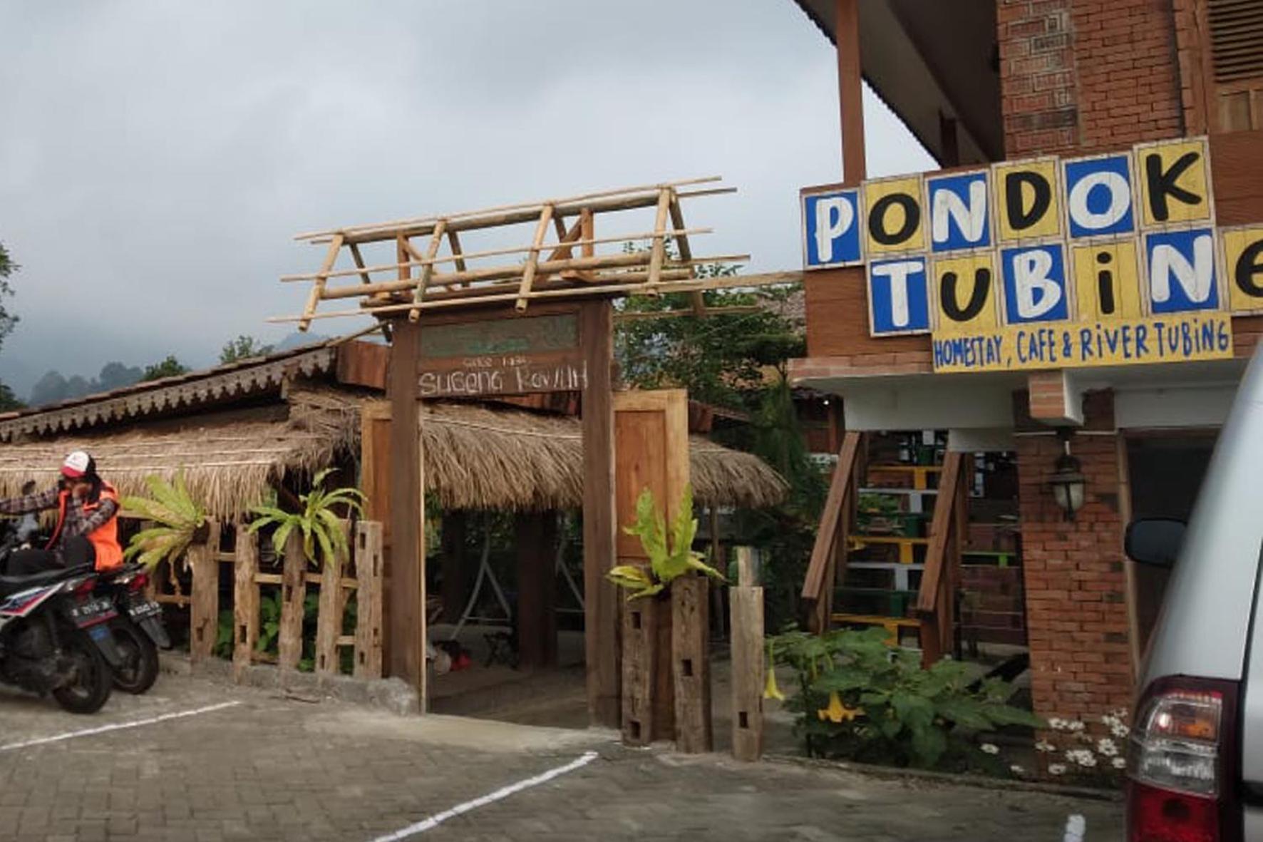 Отель Pondok Tubing Маланг Экстерьер фото